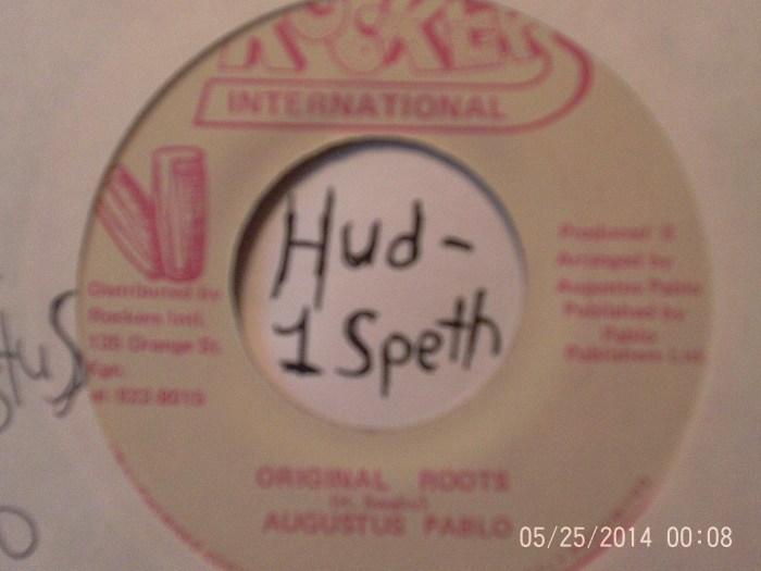 Hud-1 vinyl photos 013