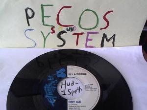 Hud-2 vinyl photos 112