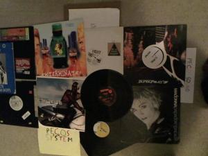 Hud-2 vinyl photos 3366