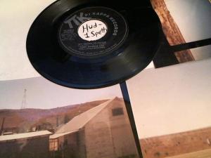 Hud-2 vinyl photos 3598