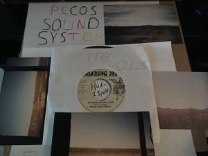 Hud-2 vinyl photos 944