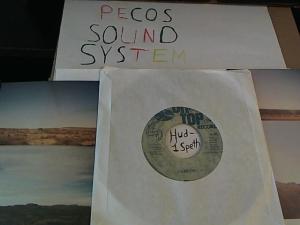 Hud-2 vinyl photos 952