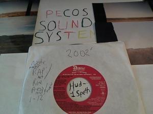 Hud-2 vinyl photos 957