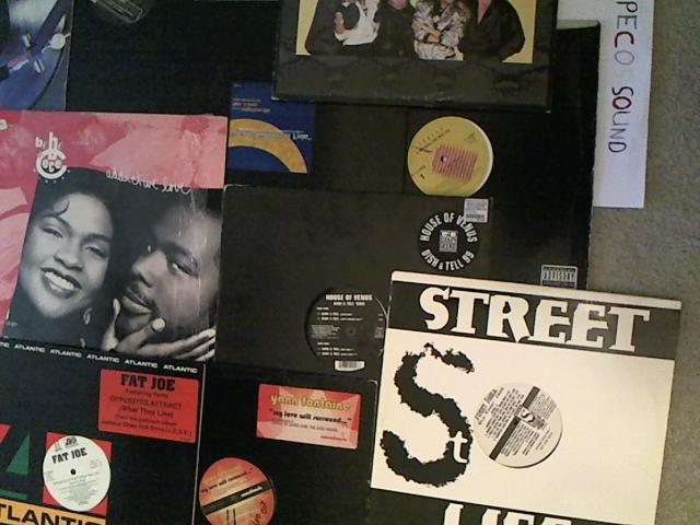 Hud-2 vinyl photos 3106