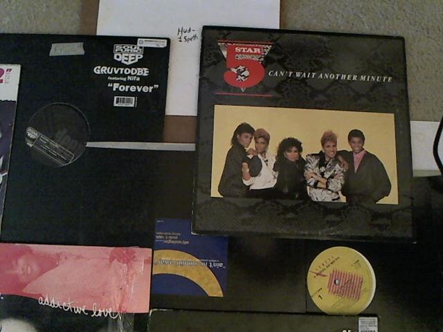 Hud-2 vinyl photos 3109