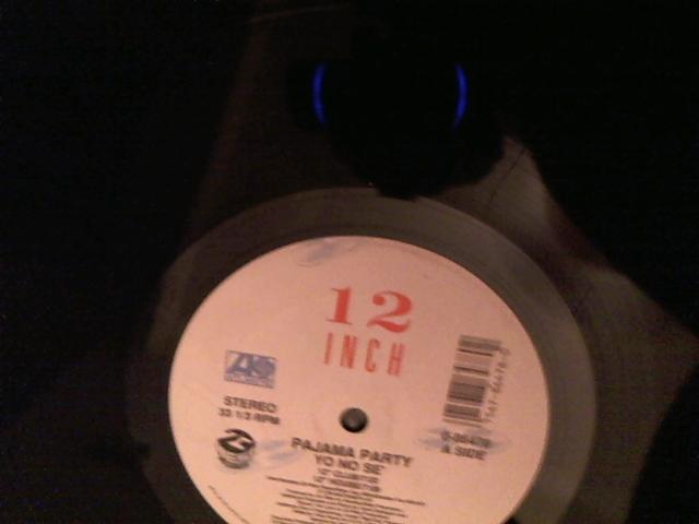 Hud-2 vinyl photos 3402