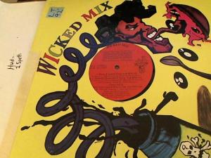 Hud-2 vinyl photos 3926