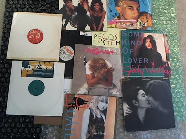 Hud-2 vinyl photos 4694