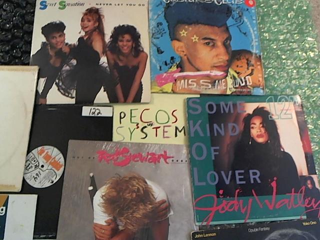 Hud-2 vinyl photos 4700