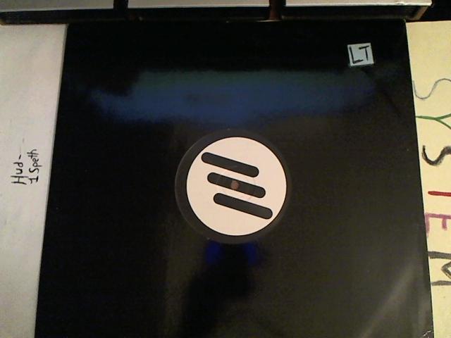 Hud-2 vinyl photos 3182