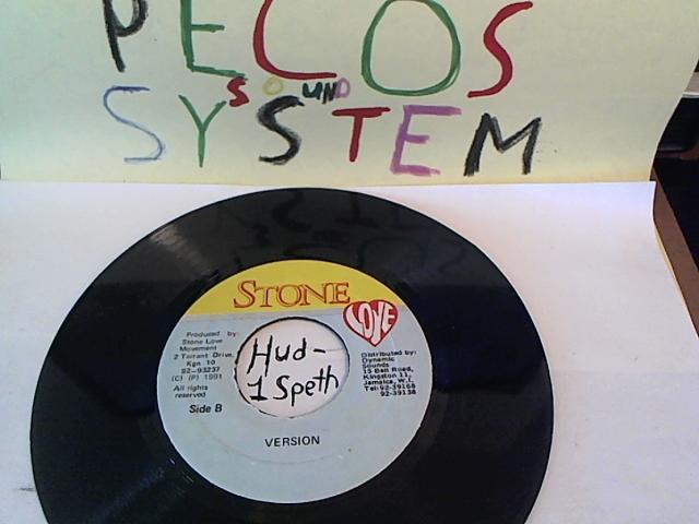 Hud-2 vinyl photos 768