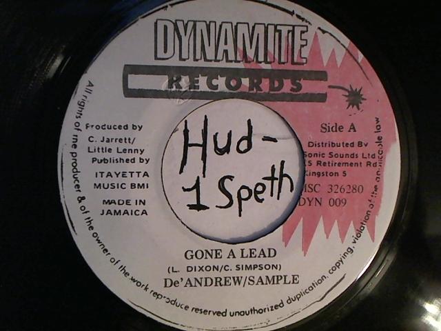 hud-2-vinyl-photos-2240