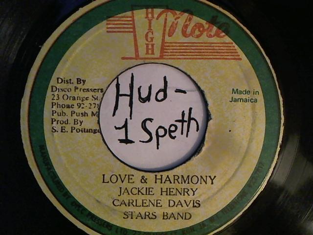 hud-2-vinyl-photos-2351